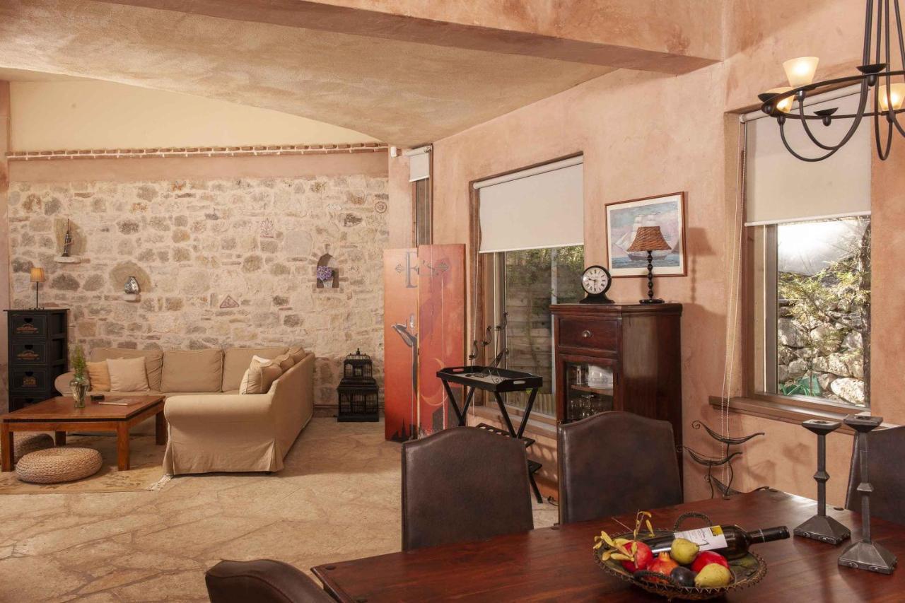Mounty Island Villas Avra-Calma Lazaráta 外观 照片
