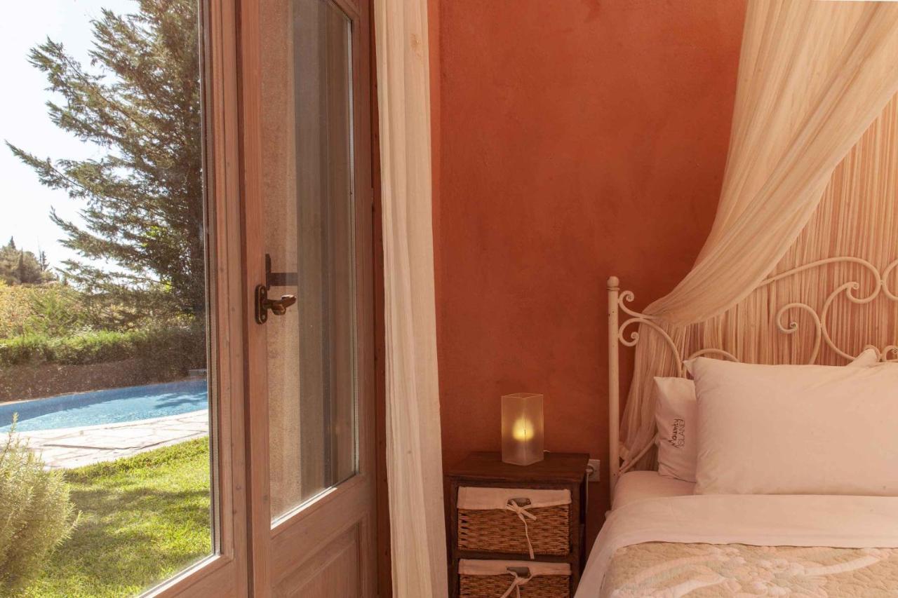 Mounty Island Villas Avra-Calma Lazaráta 外观 照片