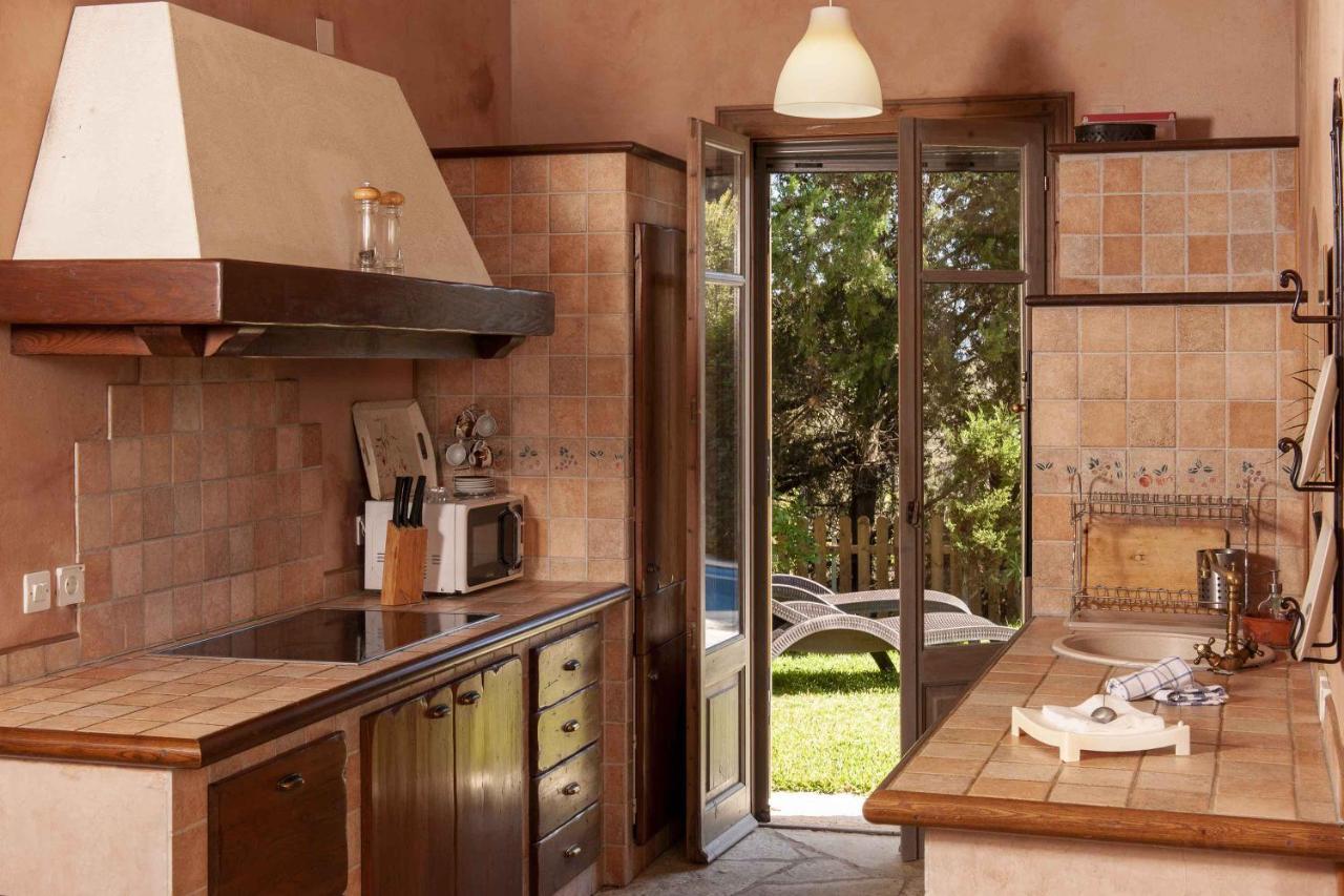 Mounty Island Villas Avra-Calma Lazaráta 外观 照片