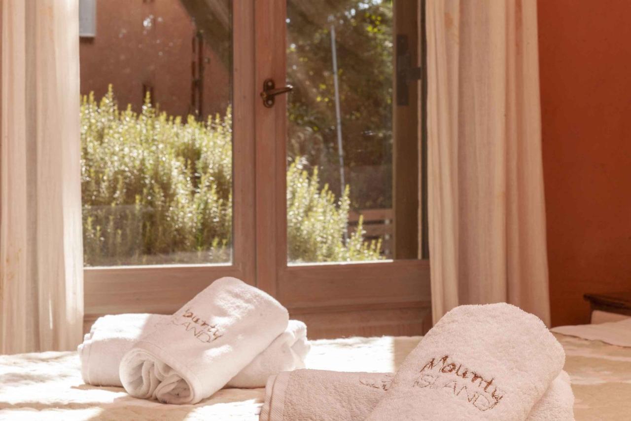 Mounty Island Villas Avra-Calma Lazaráta 外观 照片