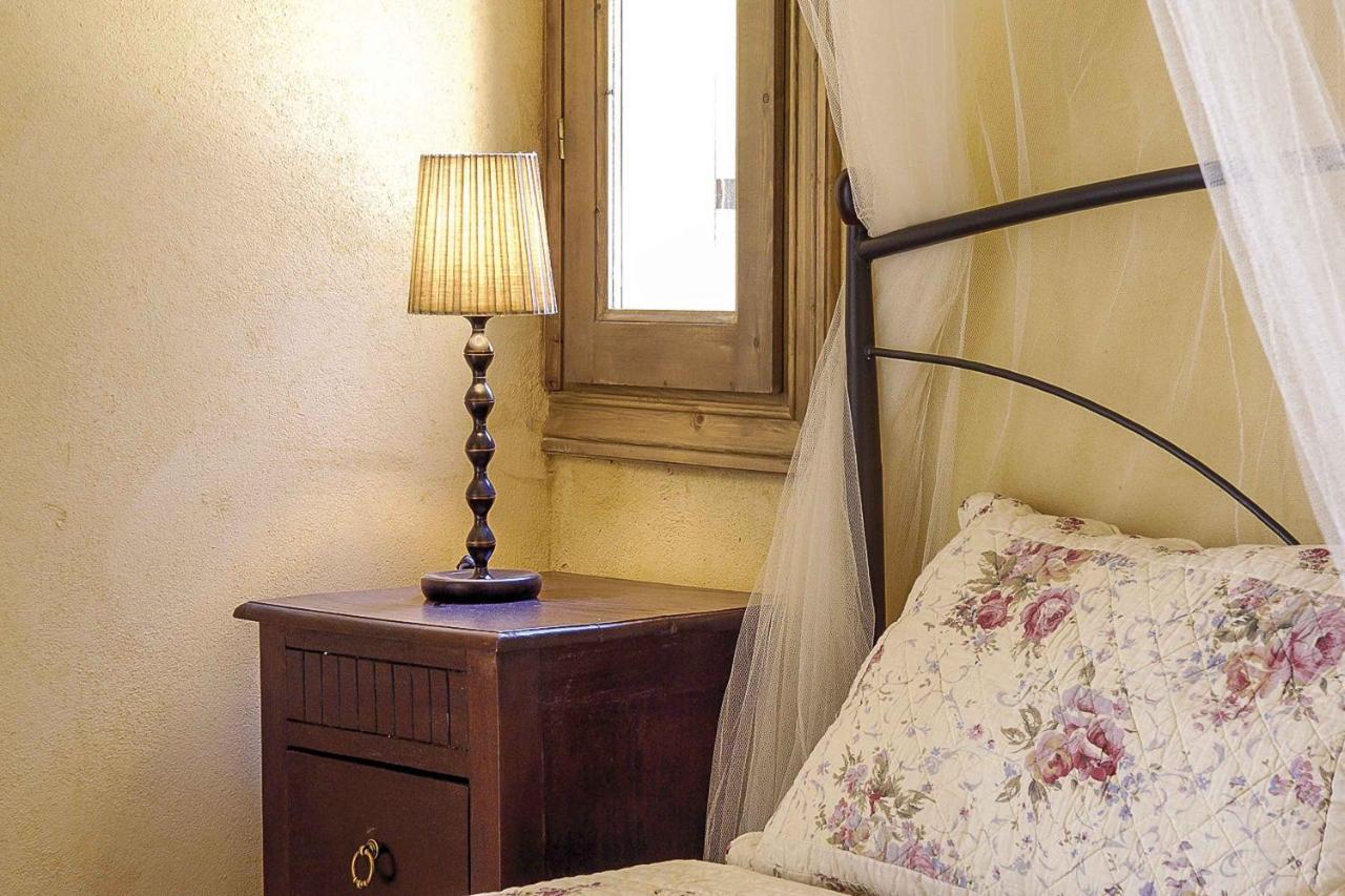 Mounty Island Villas Avra-Calma Lazaráta 外观 照片